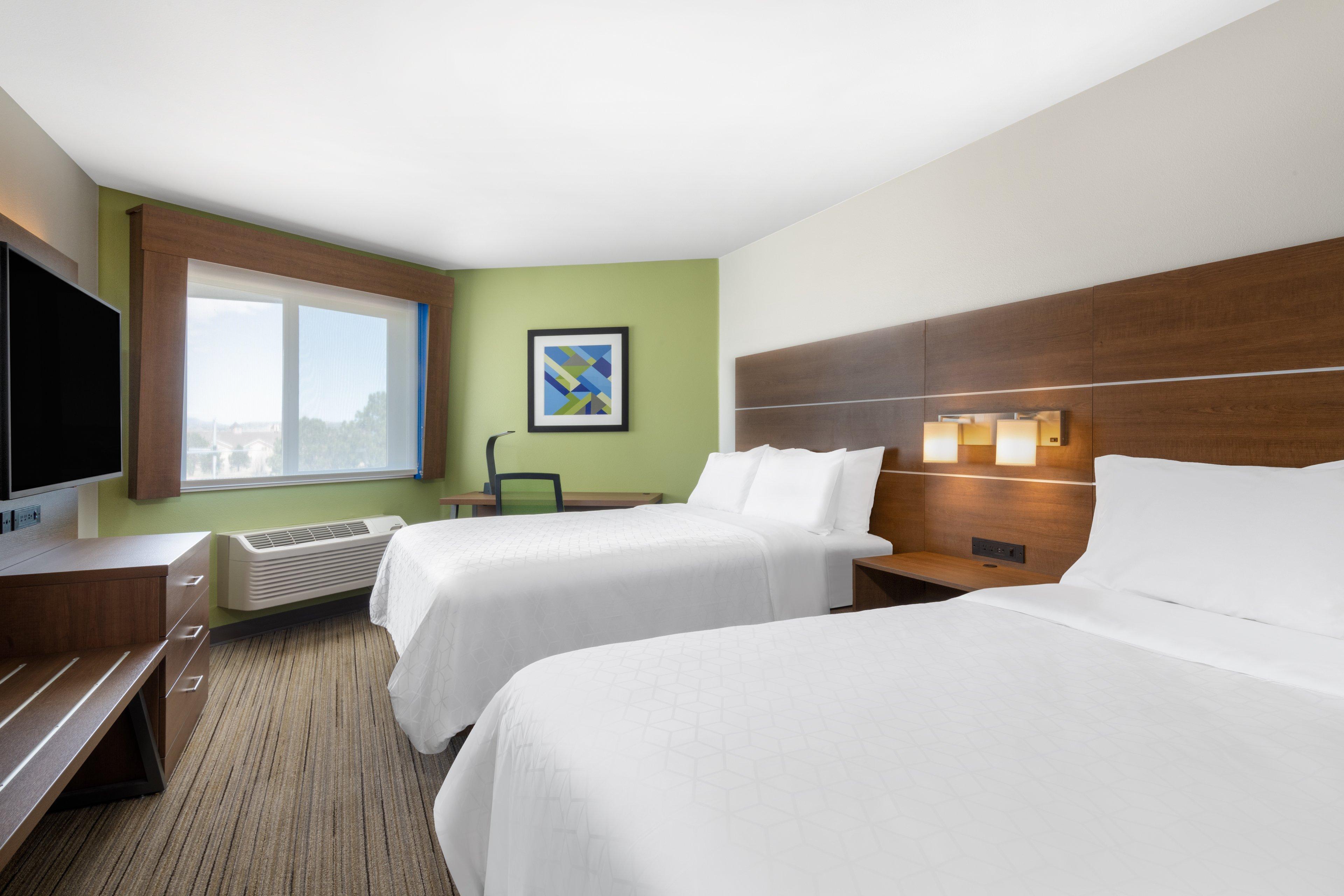 Holiday Inn Express & Suites Colorado Springs-Airport By Ihg Екстериор снимка