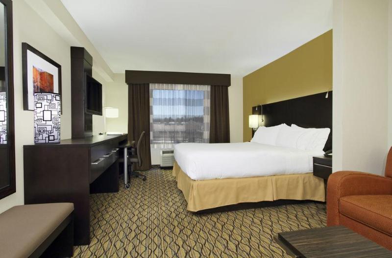 Holiday Inn Express & Suites Colorado Springs-Airport By Ihg Екстериор снимка